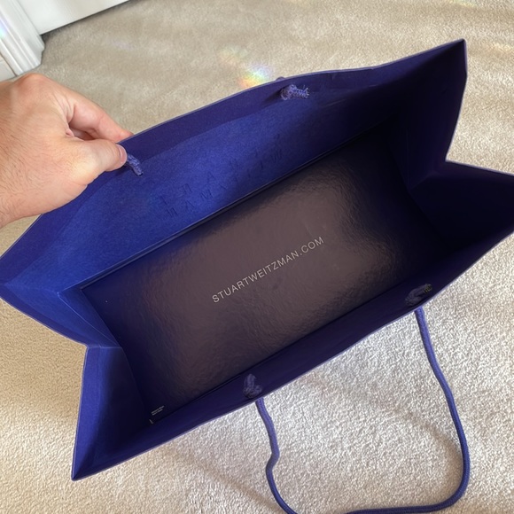 Stuart Weitzman shopper - Picture 2 of 11